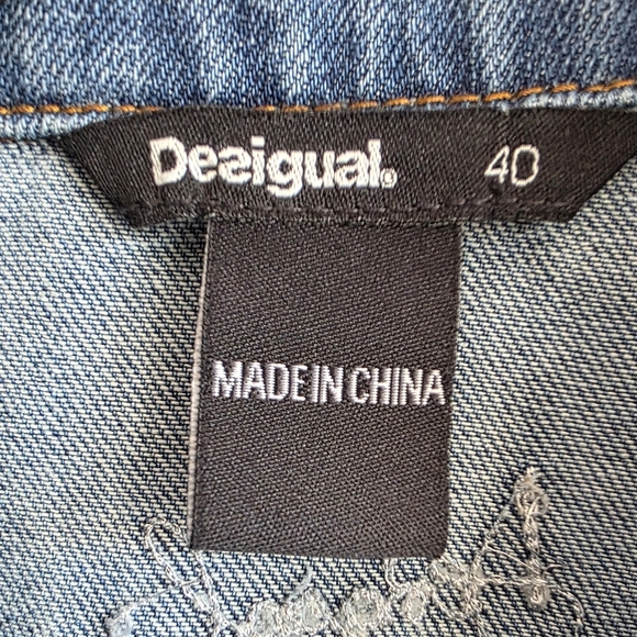Desigual Gaelle Exotic Blue Denim Jacket with Floral Sleeves and Red Heart M - Picture 6 of 14